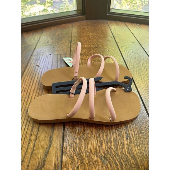 DSG Direct Women's 3 Strap Slides Pink Size 11 New With Tags - Picture 3 of 5